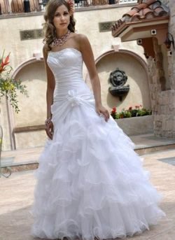 wedding-dress-floor-5268708